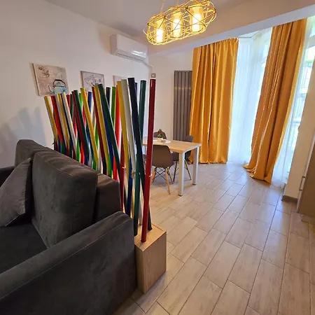 Family - Heated Pool & Daire Navodari