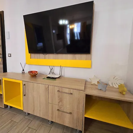 Daire Family - Heated Pool & Navodari