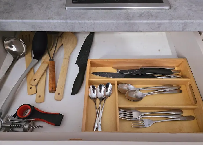 Daire Family - Heated Pool & Navodari