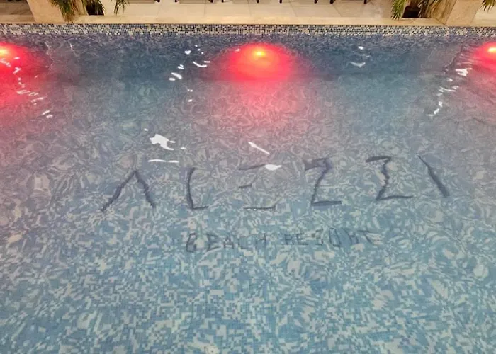 Family - Heated Pool &